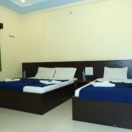 Sai Madhavi Palace Hotel Shirdi Εξωτερικό φωτογραφία