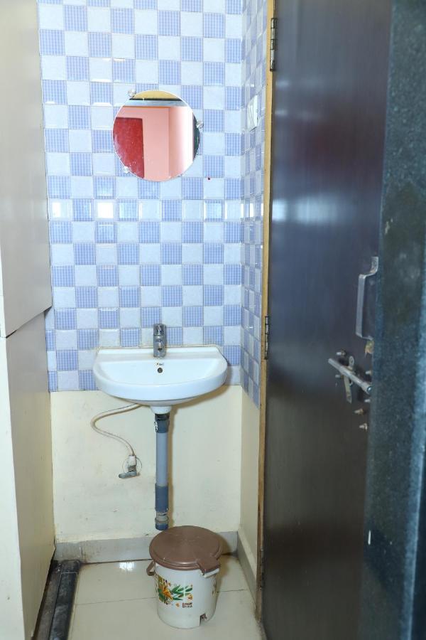 Sai Madhavi Palace Hotel Shirdi Εξωτερικό φωτογραφία
