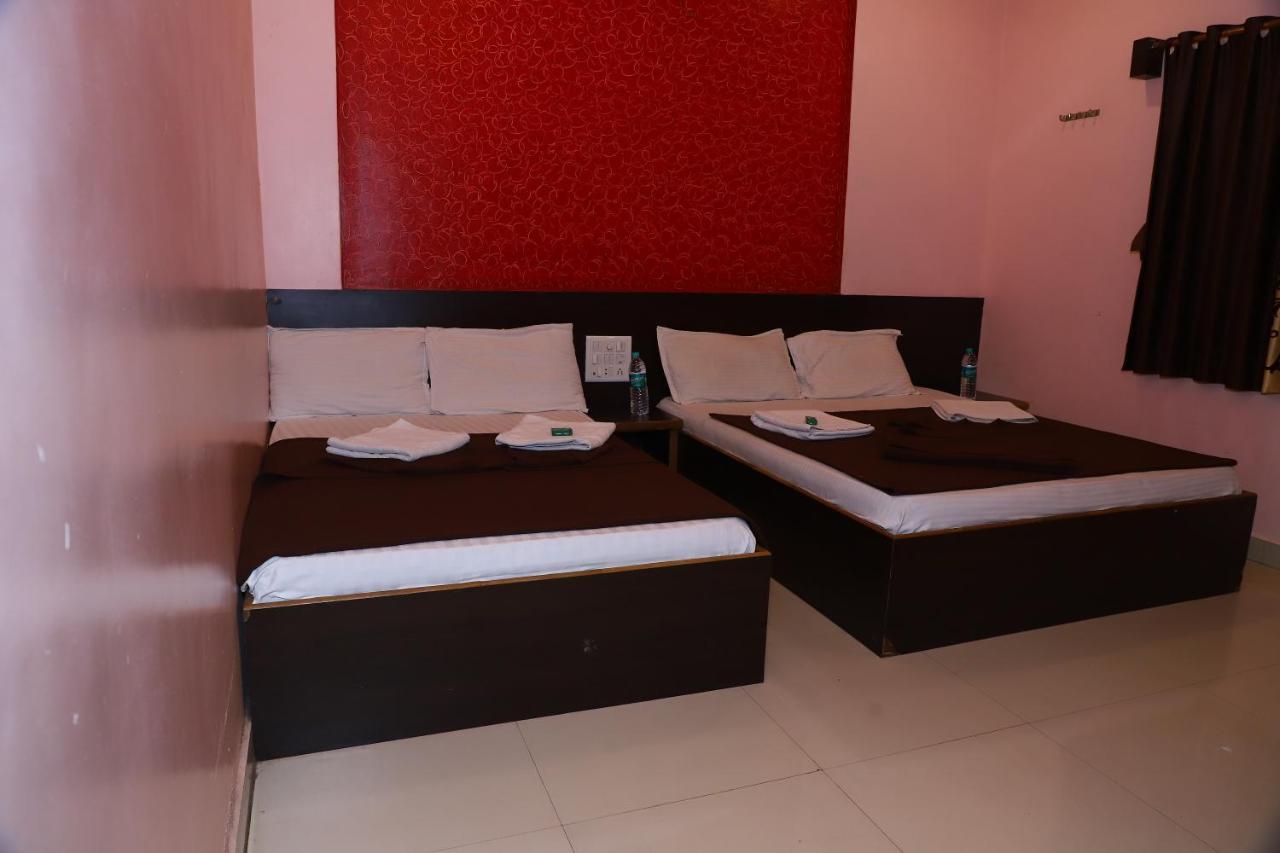 Sai Madhavi Palace Hotel Shirdi Εξωτερικό φωτογραφία