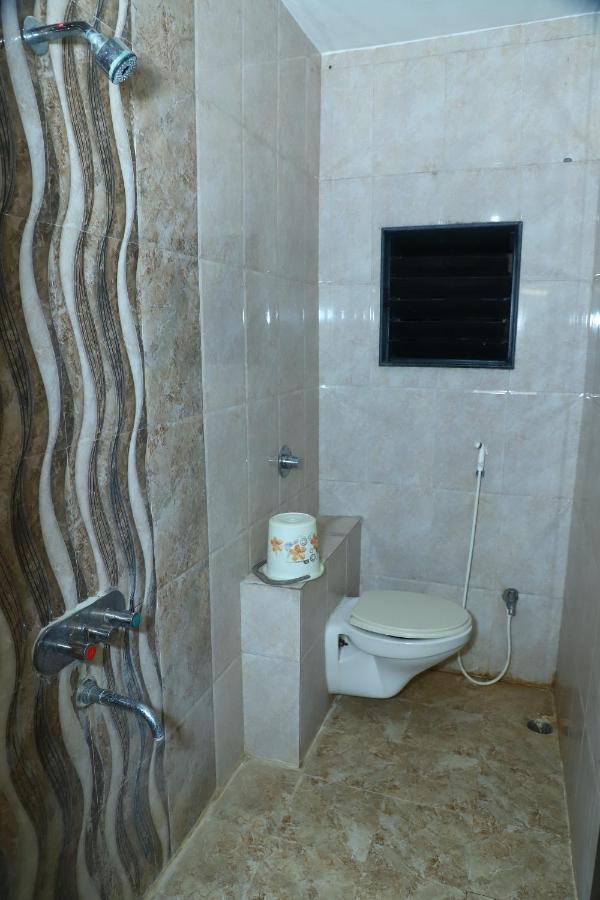 Sai Madhavi Palace Hotel Shirdi Εξωτερικό φωτογραφία